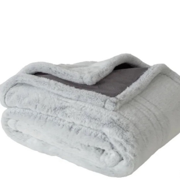 BERKSHIRE Heated Luxe Faux Fur Throw. Size: 50"x60" NWOT Final Sale - Picture 8 of 8